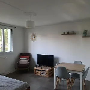 Homestay Private In A Shared Ii, Beauvais