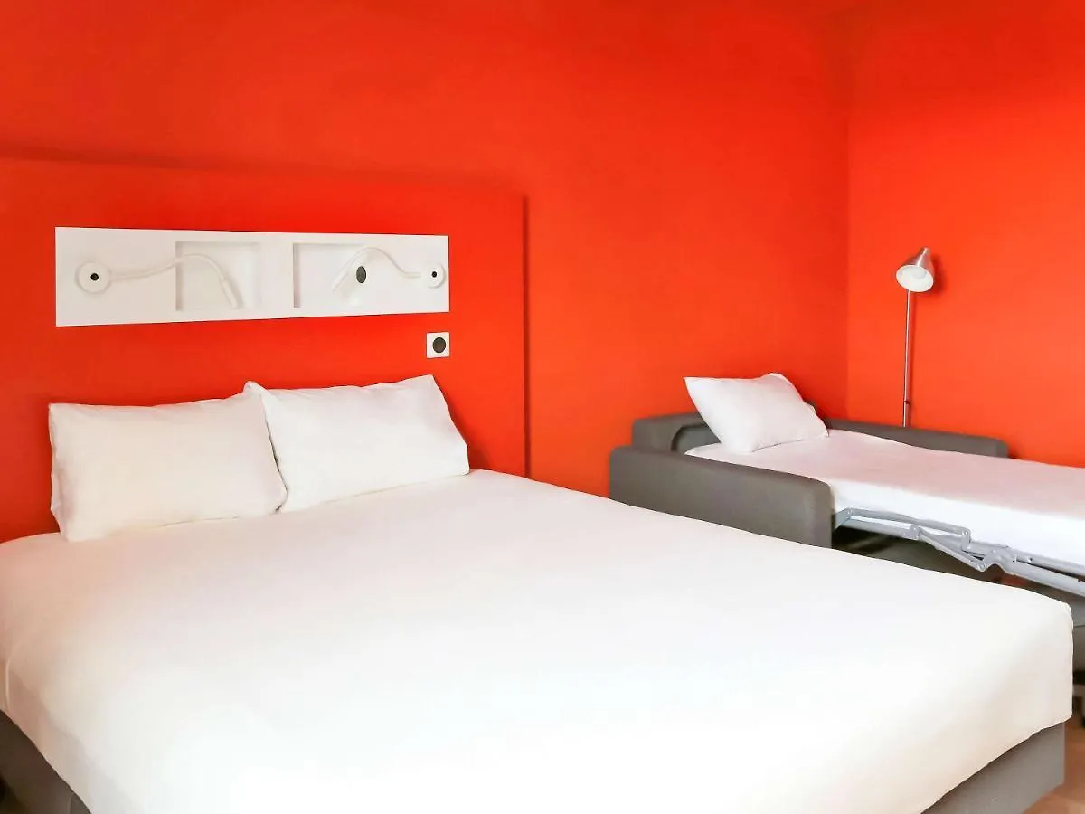 Ibis Budget Beauvais Aeroport Tillé 2*,  فرنسا