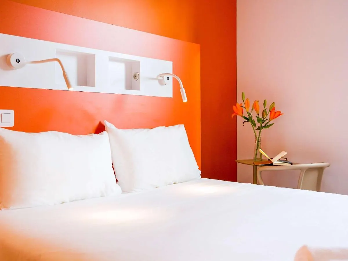 Ibis Budget Beauvais Aeroport Tille 2*,  France
